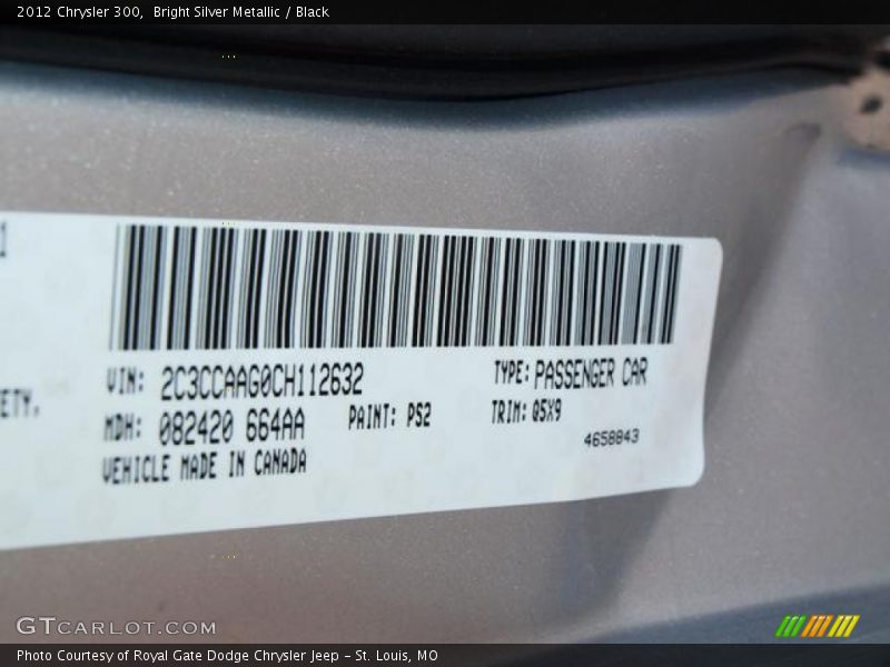 Bright Silver Metallic / Black 2012 Chrysler 300
