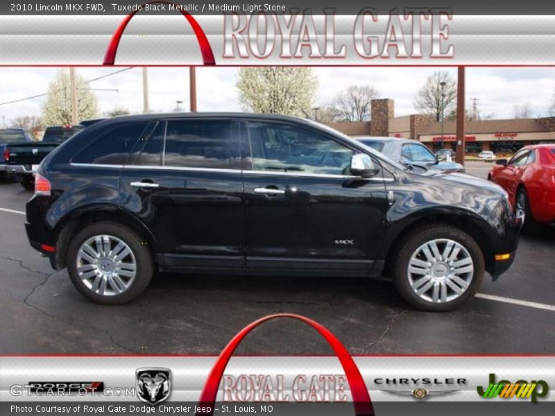 Tuxedo Black Metallic / Medium Light Stone 2010 Lincoln MKX FWD