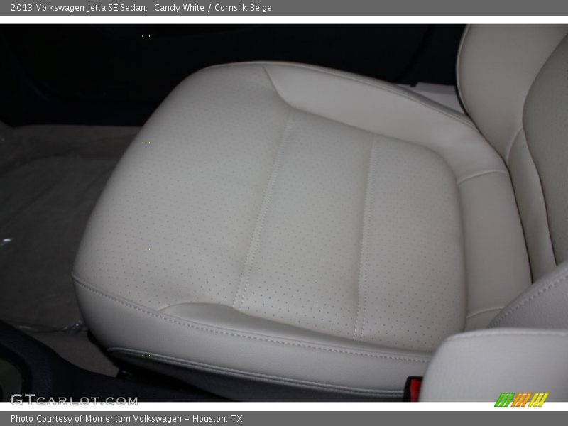 Candy White / Cornsilk Beige 2013 Volkswagen Jetta SE Sedan