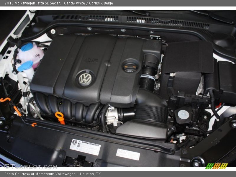 Candy White / Cornsilk Beige 2013 Volkswagen Jetta SE Sedan