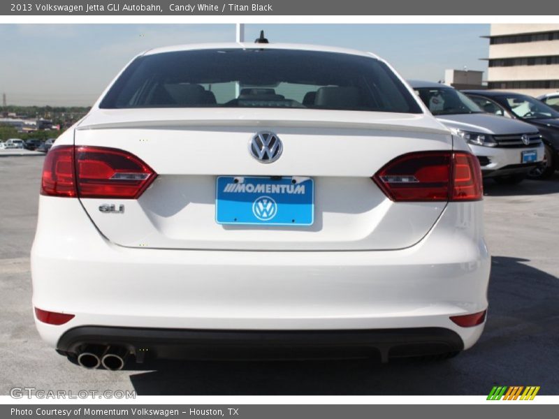 Candy White / Titan Black 2013 Volkswagen Jetta GLI Autobahn