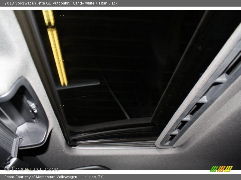 Candy White / Titan Black 2013 Volkswagen Jetta GLI Autobahn