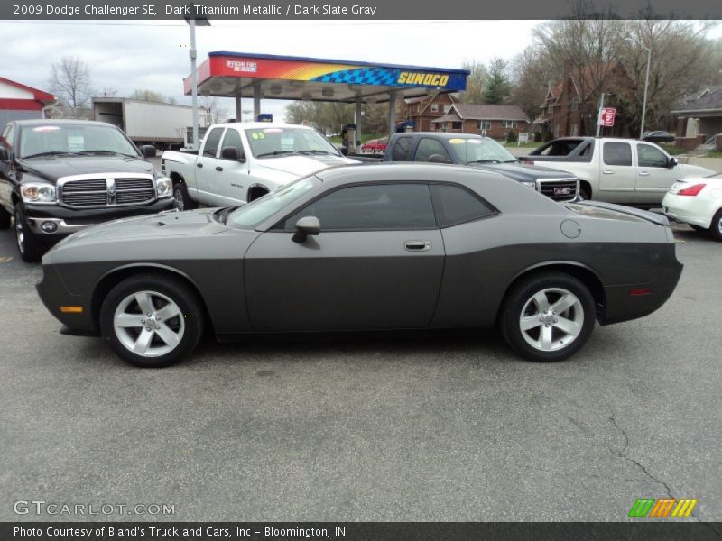 Dark Titanium Metallic / Dark Slate Gray 2009 Dodge Challenger SE