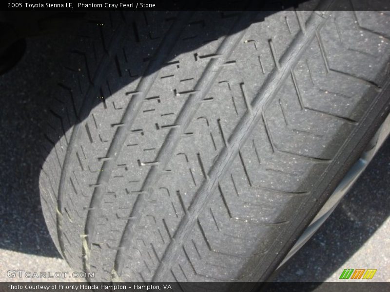 Phantom Gray Pearl / Stone 2005 Toyota Sienna LE