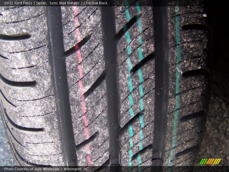 Sonic Blue Metallic / Charcoal Black 2012 Ford Focus S Sedan