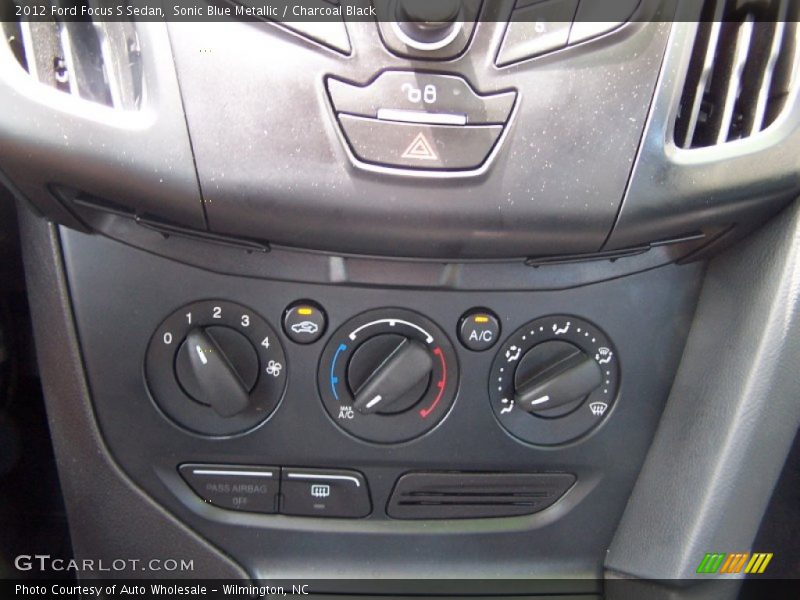 Sonic Blue Metallic / Charcoal Black 2012 Ford Focus S Sedan