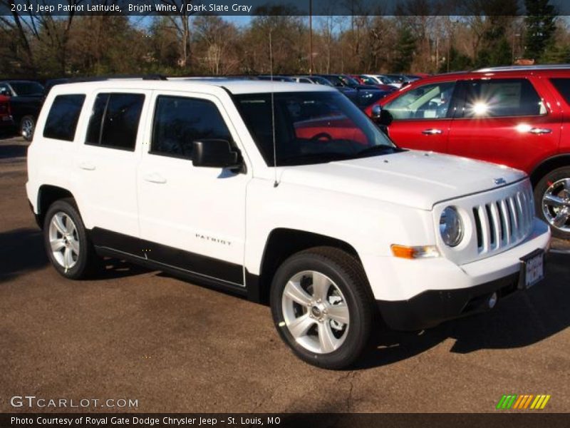 Bright White / Dark Slate Gray 2014 Jeep Patriot Latitude