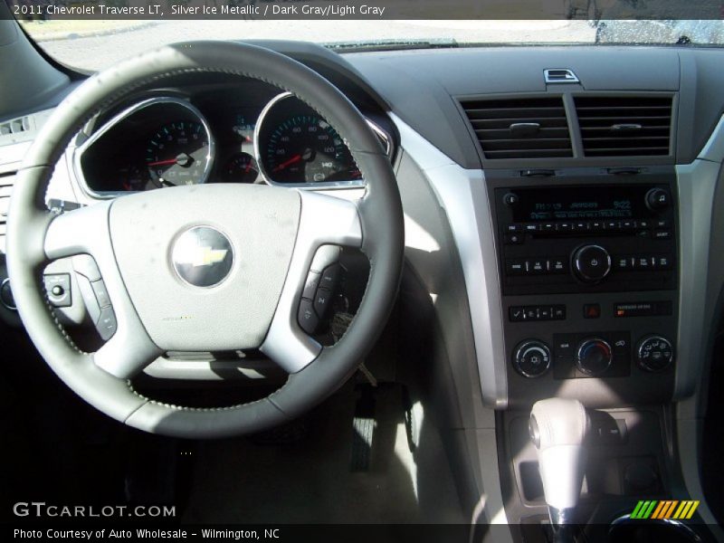 Silver Ice Metallic / Dark Gray/Light Gray 2011 Chevrolet Traverse LT