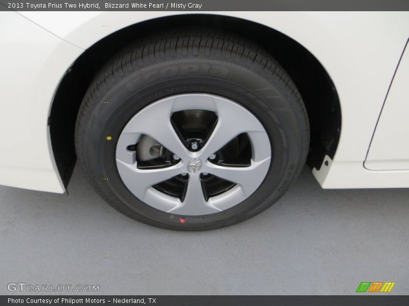 Blizzard White Pearl / Misty Gray 2013 Toyota Prius Two Hybrid