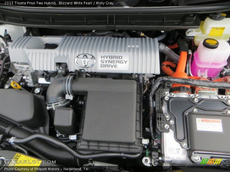 Blizzard White Pearl / Misty Gray 2013 Toyota Prius Two Hybrid