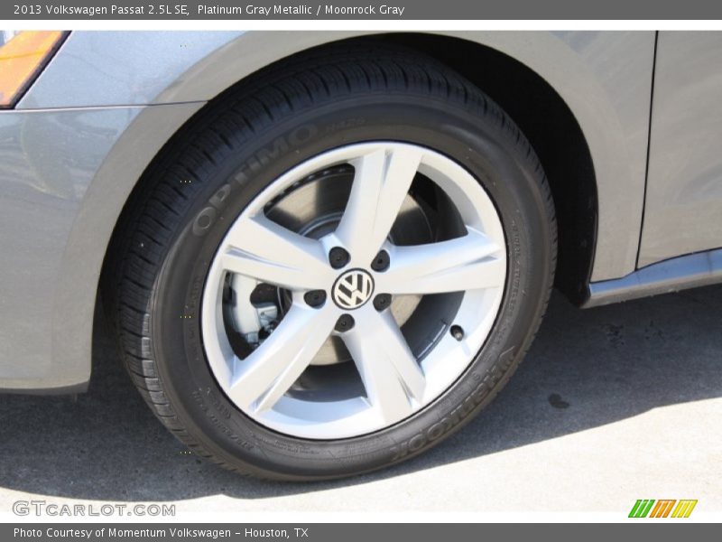 Platinum Gray Metallic / Moonrock Gray 2013 Volkswagen Passat 2.5L SE