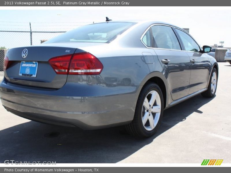 Platinum Gray Metallic / Moonrock Gray 2013 Volkswagen Passat 2.5L SE