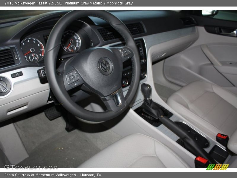Platinum Gray Metallic / Moonrock Gray 2013 Volkswagen Passat 2.5L SE