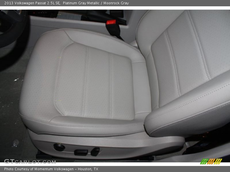 Platinum Gray Metallic / Moonrock Gray 2013 Volkswagen Passat 2.5L SE