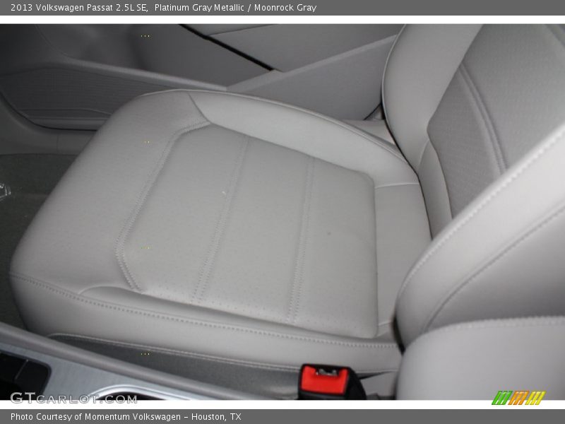 Platinum Gray Metallic / Moonrock Gray 2013 Volkswagen Passat 2.5L SE