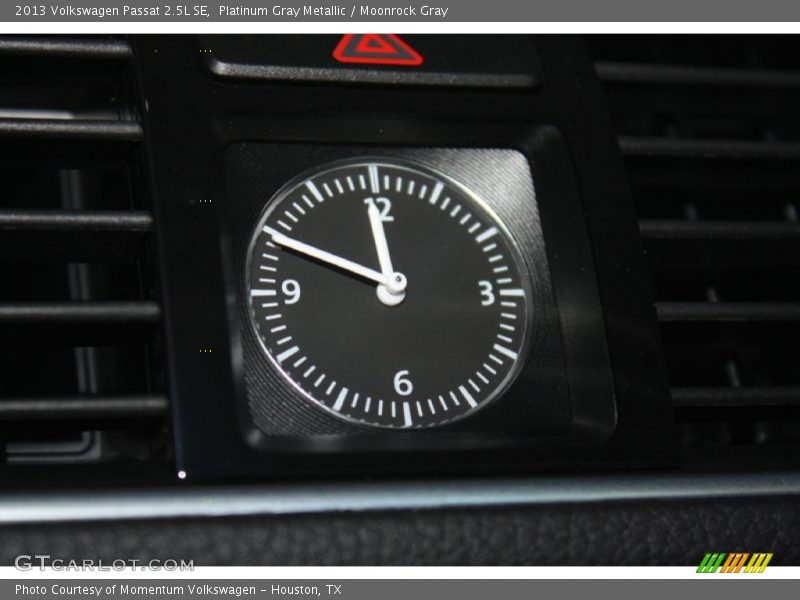 Platinum Gray Metallic / Moonrock Gray 2013 Volkswagen Passat 2.5L SE