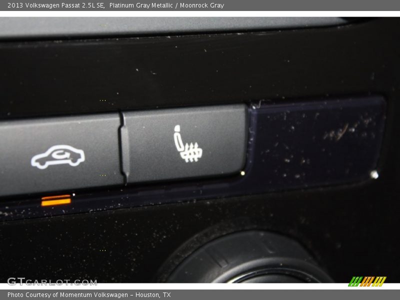 Platinum Gray Metallic / Moonrock Gray 2013 Volkswagen Passat 2.5L SE