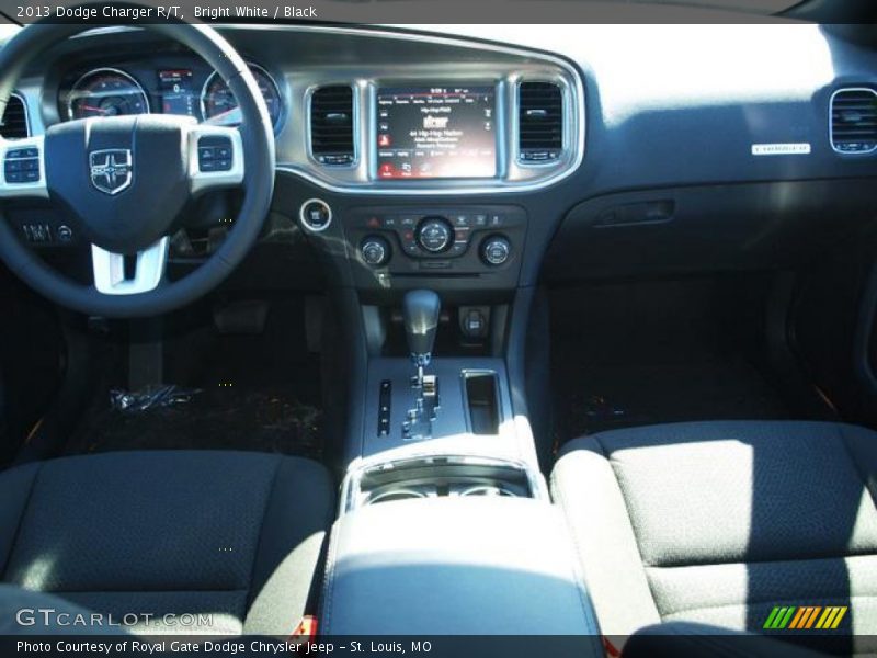 Bright White / Black 2013 Dodge Charger R/T