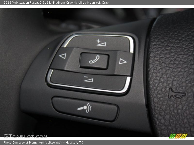 Platinum Gray Metallic / Moonrock Gray 2013 Volkswagen Passat 2.5L SE