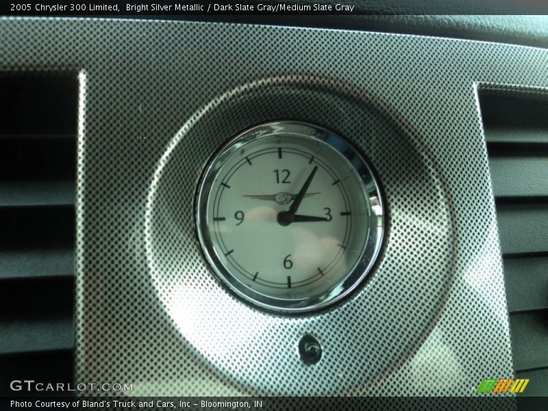 Bright Silver Metallic / Dark Slate Gray/Medium Slate Gray 2005 Chrysler 300 Limited