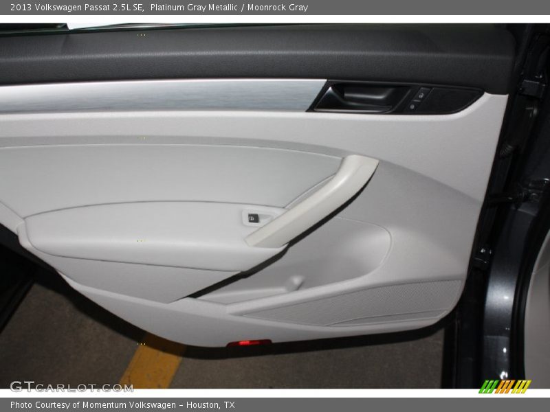 Platinum Gray Metallic / Moonrock Gray 2013 Volkswagen Passat 2.5L SE