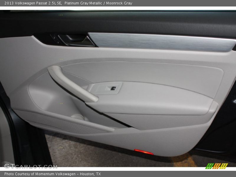Platinum Gray Metallic / Moonrock Gray 2013 Volkswagen Passat 2.5L SE