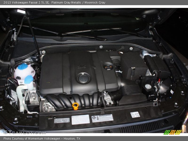 Platinum Gray Metallic / Moonrock Gray 2013 Volkswagen Passat 2.5L SE