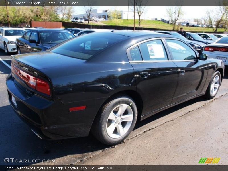 Pitch Black / Black 2013 Dodge Charger SE