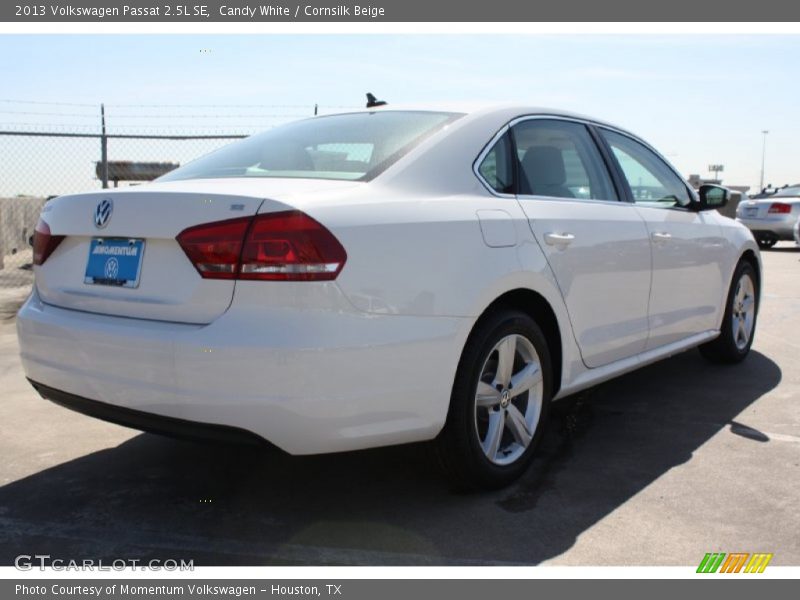 Candy White / Cornsilk Beige 2013 Volkswagen Passat 2.5L SE