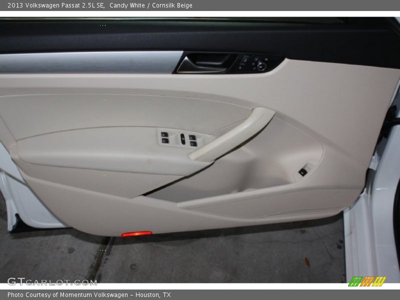 Candy White / Cornsilk Beige 2013 Volkswagen Passat 2.5L SE