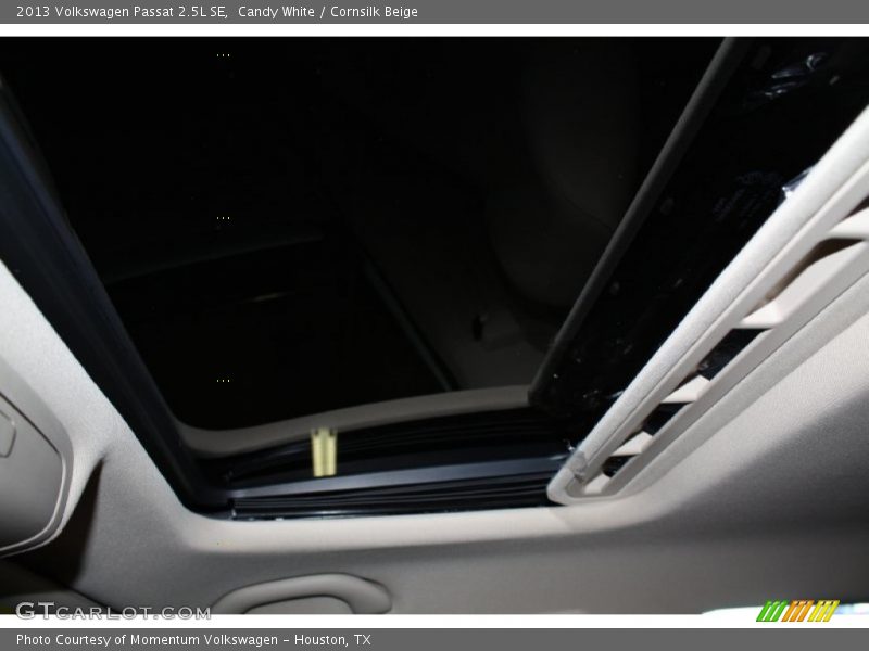Candy White / Cornsilk Beige 2013 Volkswagen Passat 2.5L SE