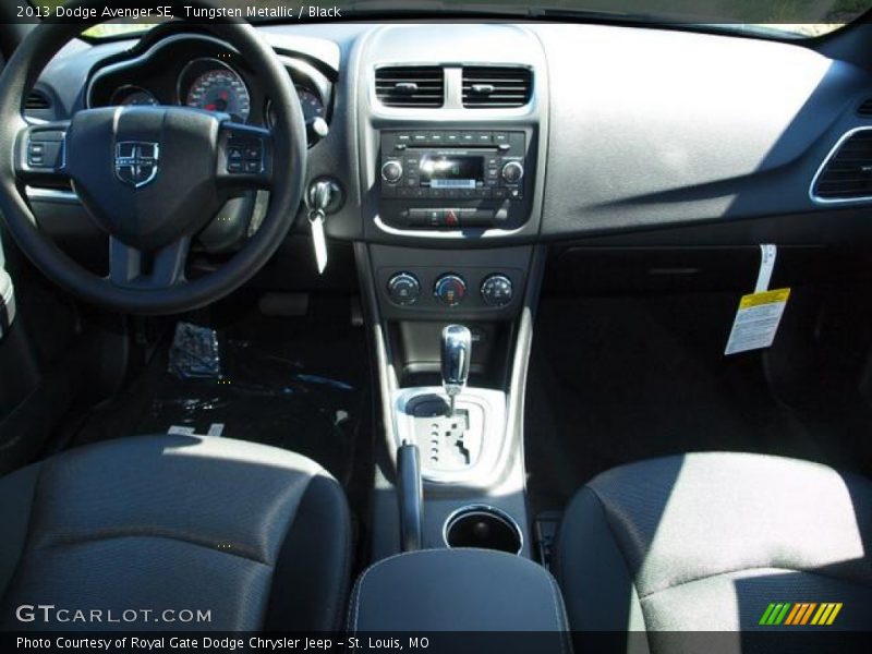 Tungsten Metallic / Black 2013 Dodge Avenger SE