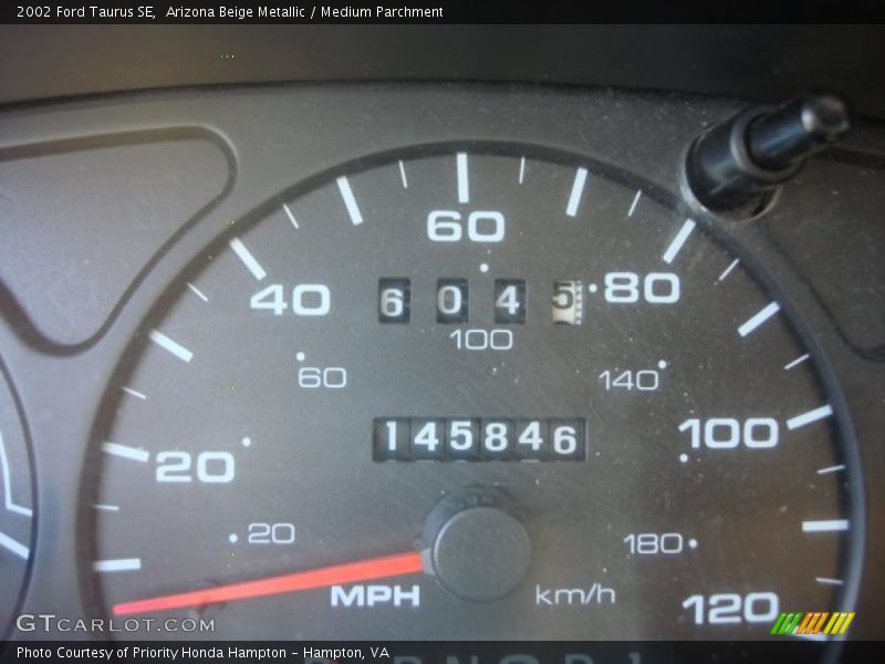 Arizona Beige Metallic / Medium Parchment 2002 Ford Taurus SE