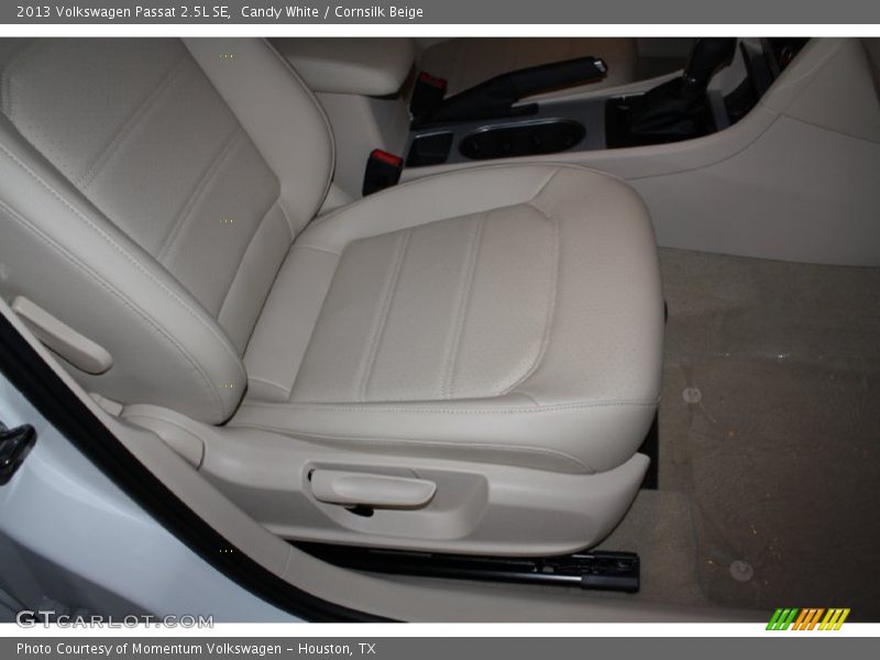 Candy White / Cornsilk Beige 2013 Volkswagen Passat 2.5L SE