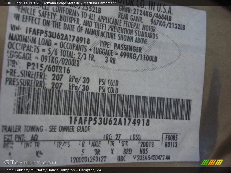 Arizona Beige Metallic / Medium Parchment 2002 Ford Taurus SE