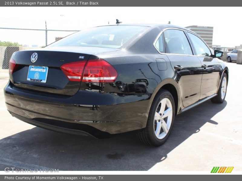 Black / Titan Black 2013 Volkswagen Passat 2.5L SE