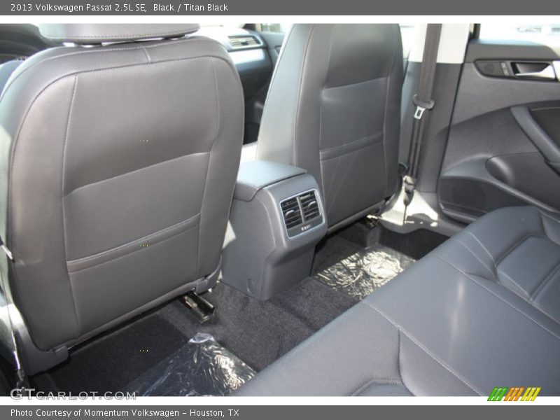 Black / Titan Black 2013 Volkswagen Passat 2.5L SE