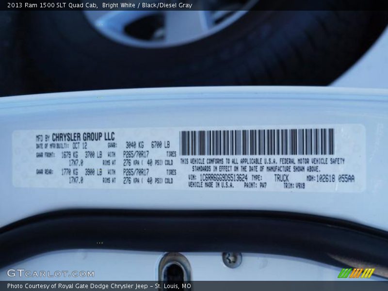 Bright White / Black/Diesel Gray 2013 Ram 1500 SLT Quad Cab