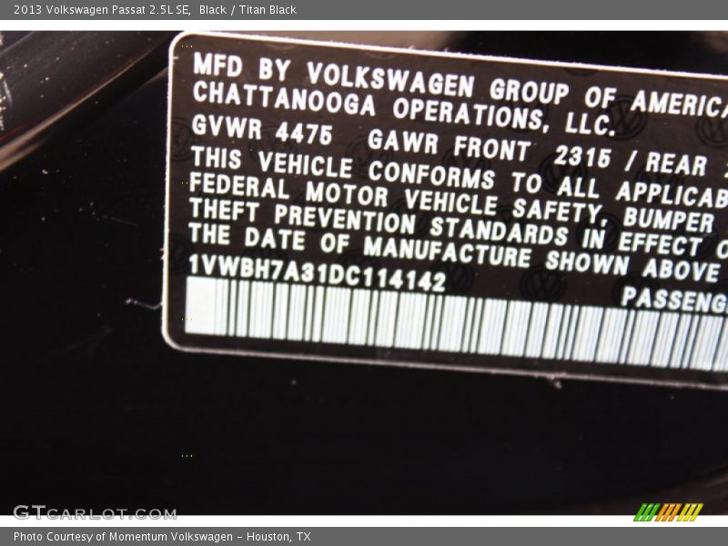 Black / Titan Black 2013 Volkswagen Passat 2.5L SE