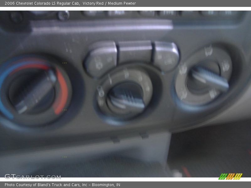 Victory Red / Medium Pewter 2006 Chevrolet Colorado LS Regular Cab