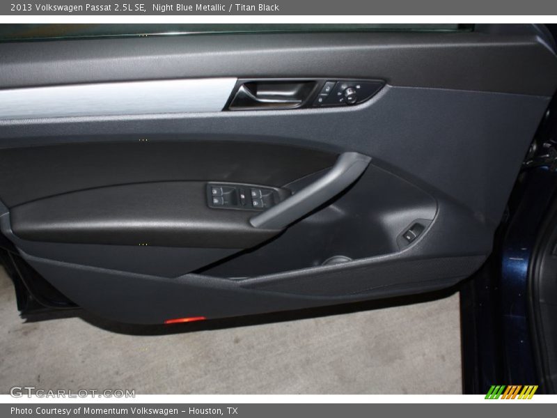 Night Blue Metallic / Titan Black 2013 Volkswagen Passat 2.5L SE