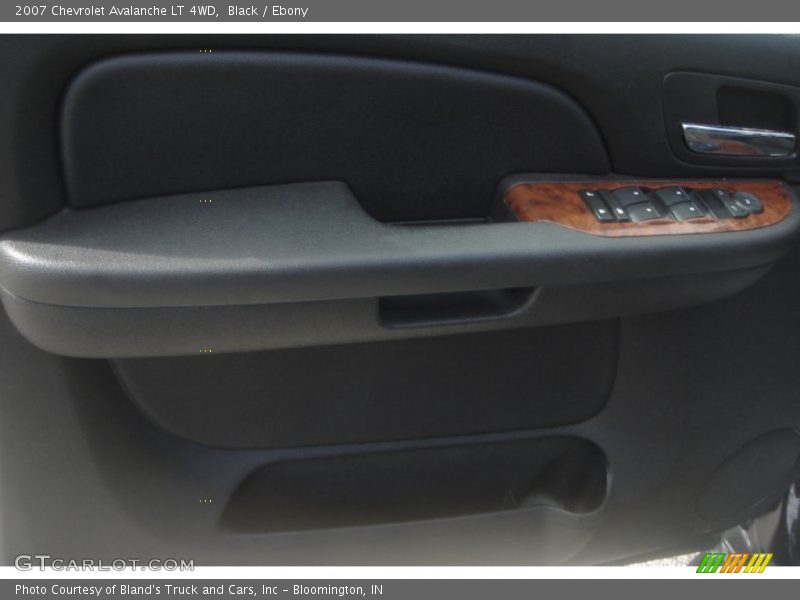 Black / Ebony 2007 Chevrolet Avalanche LT 4WD