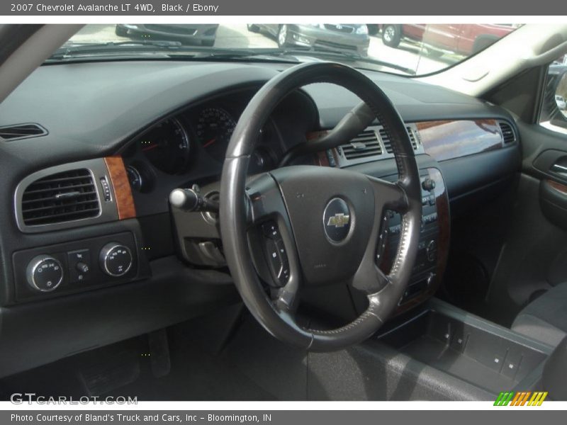 Black / Ebony 2007 Chevrolet Avalanche LT 4WD
