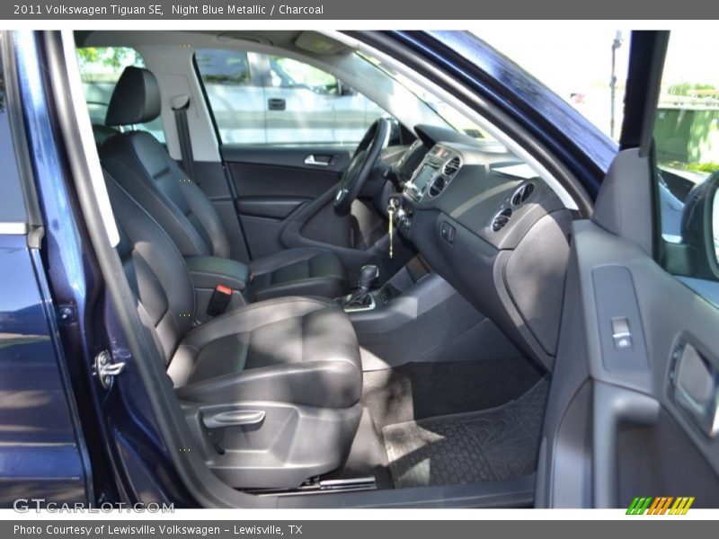 Night Blue Metallic / Charcoal 2011 Volkswagen Tiguan SE