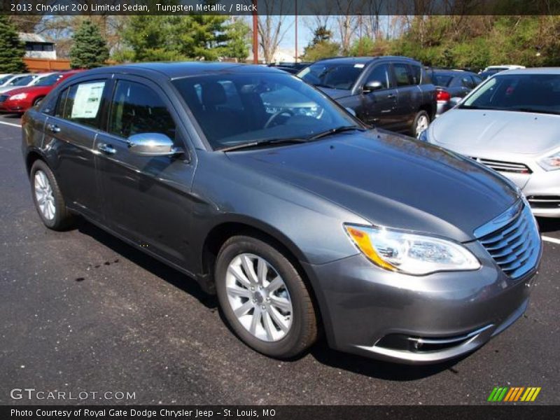 Tungsten Metallic / Black 2013 Chrysler 200 Limited Sedan
