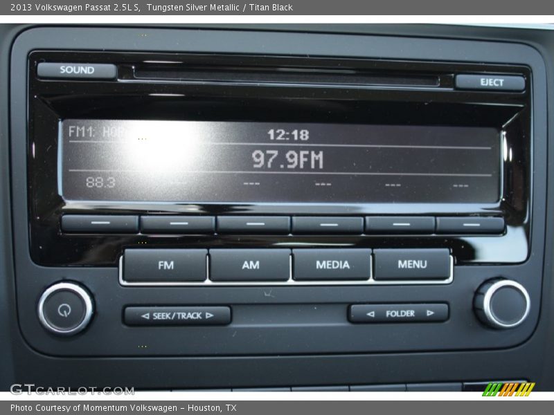 Tungsten Silver Metallic / Titan Black 2013 Volkswagen Passat 2.5L S