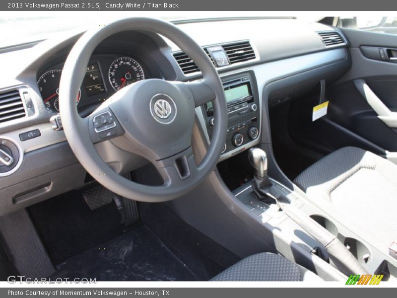 Candy White / Titan Black 2013 Volkswagen Passat 2.5L S