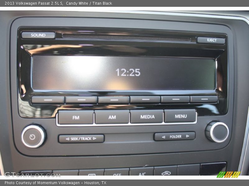 Candy White / Titan Black 2013 Volkswagen Passat 2.5L S