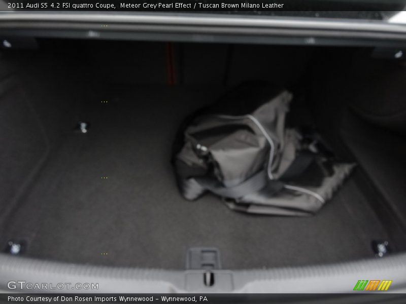  2011 S5 4.2 FSI quattro Coupe Trunk