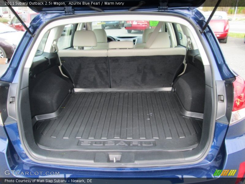 Azurite Blue Pearl / Warm Ivory 2011 Subaru Outback 2.5i Wagon